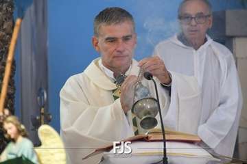 Misa y procesión religiosa en Cazadores/Francisco Javier Santana.